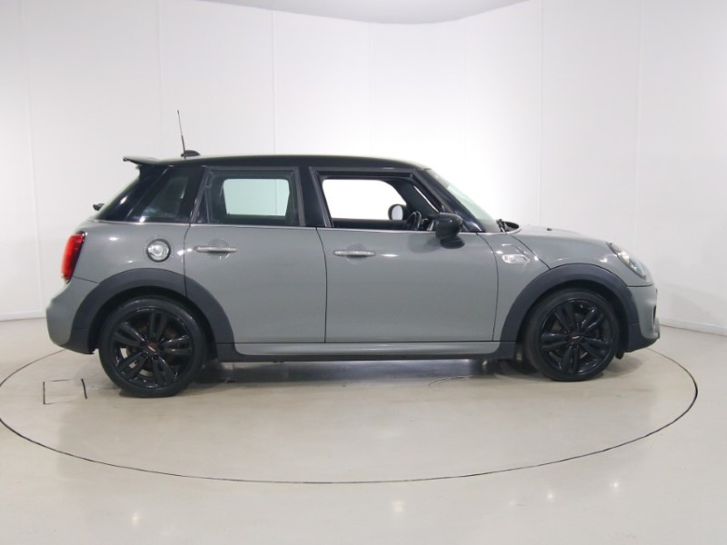 2020 (70) MINI HATCHBACK 2.0 Cooper S Sport II 5dr 5579654