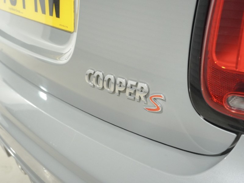 2020 (70) MINI HATCHBACK 2.0 Cooper S Sport II 5dr 5579590