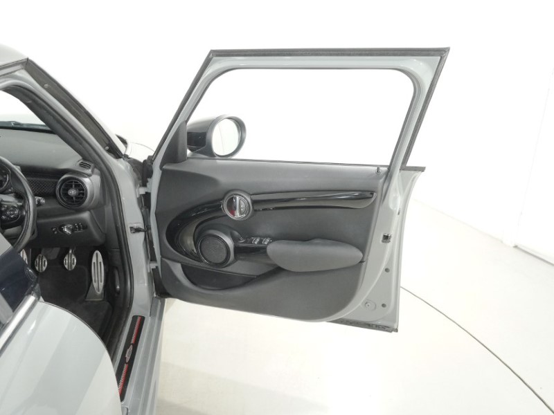 2020 (70) MINI HATCHBACK 2.0 Cooper S Sport II 5dr 5579611