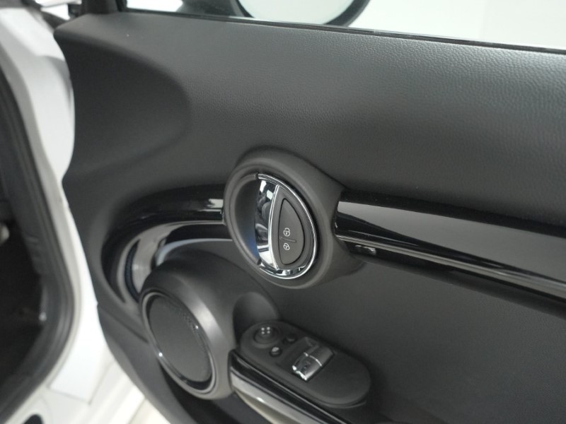 2023 (23) MINI HATCHBACK 1.5 Cooper Sport 3dr Auto 5552822