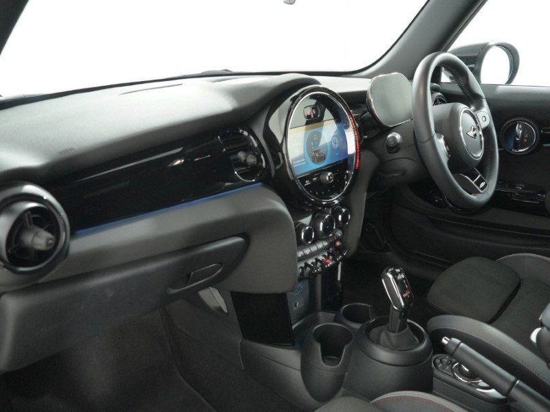 2023 (23) MINI HATCHBACK 1.5 Cooper Sport 3dr Auto 5552807