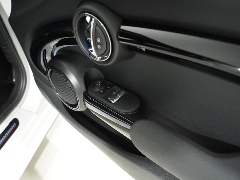 2023 (23) MINI HATCHBACK 1.5 Cooper Sport 3dr Auto 5552821