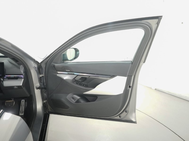2024 (24) BMW I5 250kW eDrive40 M Sport 84kWh 4dr Auto 5556892