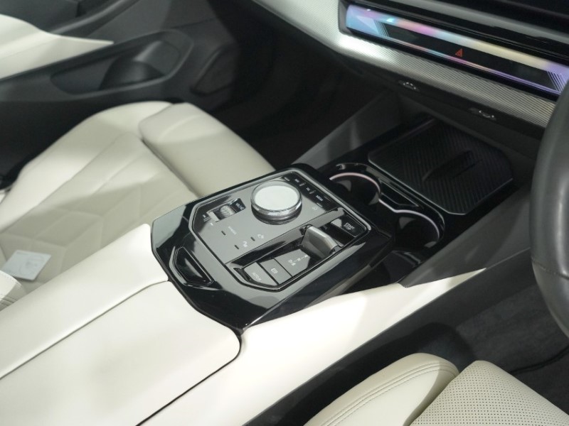 2024 (24) BMW I5 250kW eDrive40 M Sport 84kWh 4dr Auto 5556891