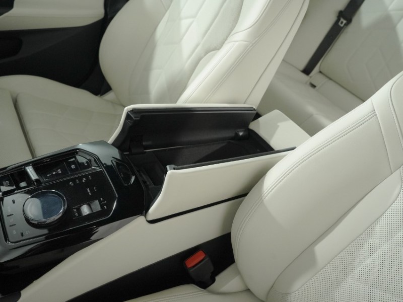 2024 (24) BMW I5 250kW eDrive40 M Sport 84kWh 4dr Auto 5556870