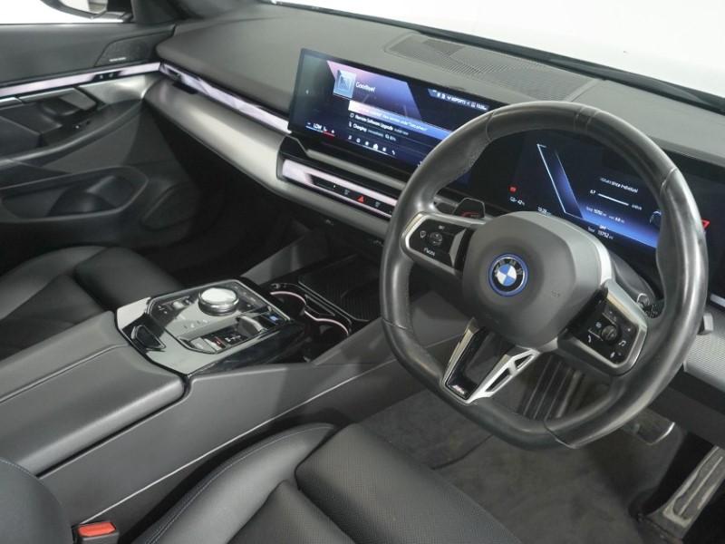 2024 (24) BMW I5 250kW eDrive40 M Sport 84kWh 4dr Auto 5615848