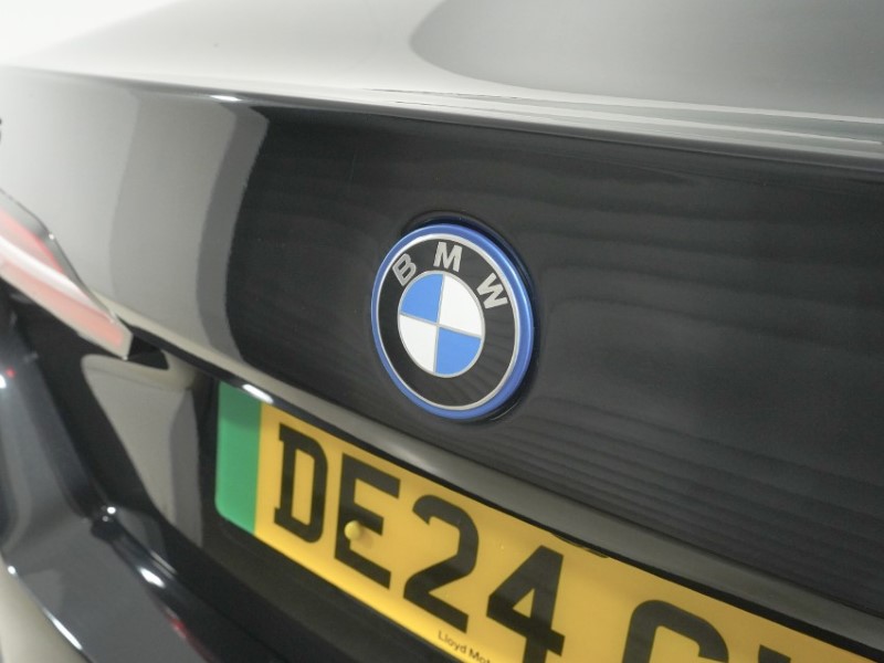 2024 (24) BMW I5 250kW eDrive40 M Sport 84kWh 4dr Auto 5615815
