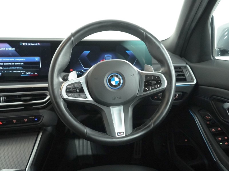2024 (24) BMW 3 SERIES 330e M Sport 4dr Step Auto 5571991