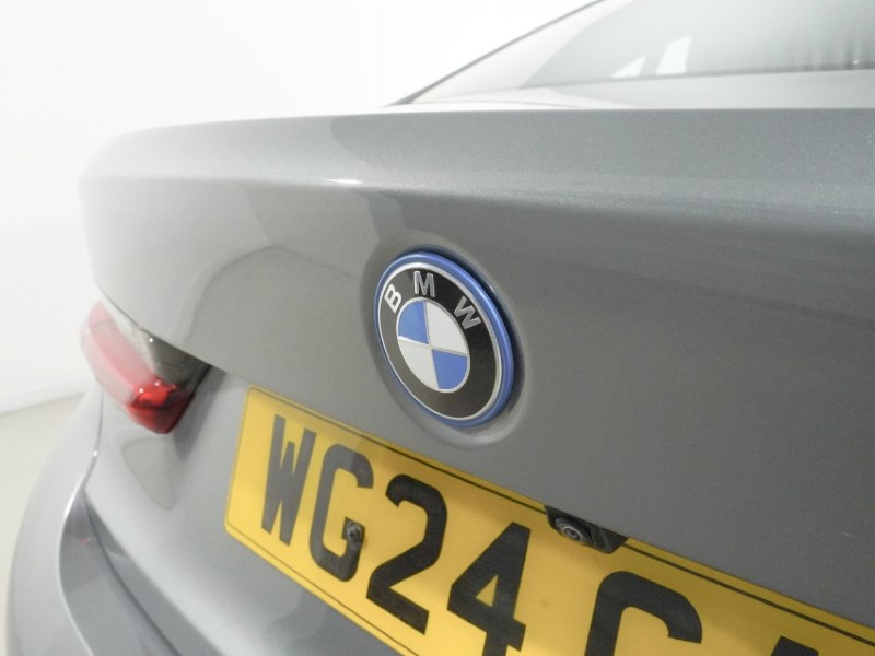 2024 (24) BMW 3 SERIES 330e M Sport 4dr Step Auto 5571979