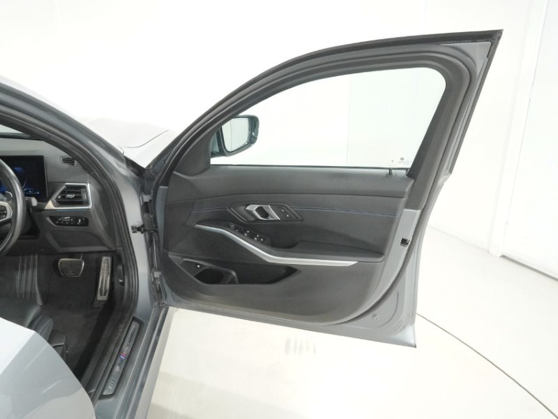 2024 (24) BMW 3 SERIES 330e M Sport 4dr Step Auto 5572001