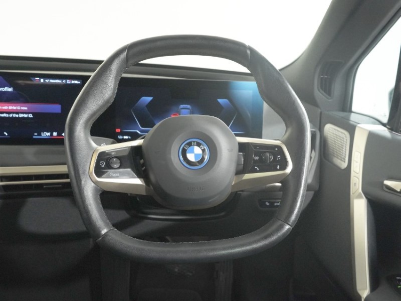 2024 (24) BMW iX 455kW M60 111.5kWh 5dr Auto 5571074