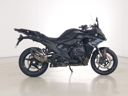2025 (75) BMW Motorrad R1300 RS SE (25MY)