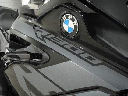 2025 (75) BMW Motorrad R1300 RS SE (25MY)