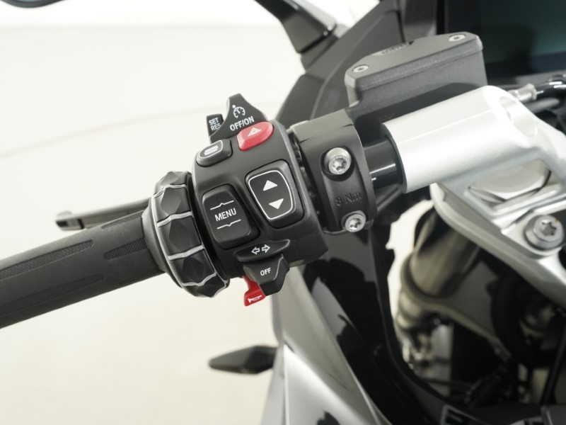 2025 (75) BMW Motorrad R1300 RS SE (25MY) 5569935