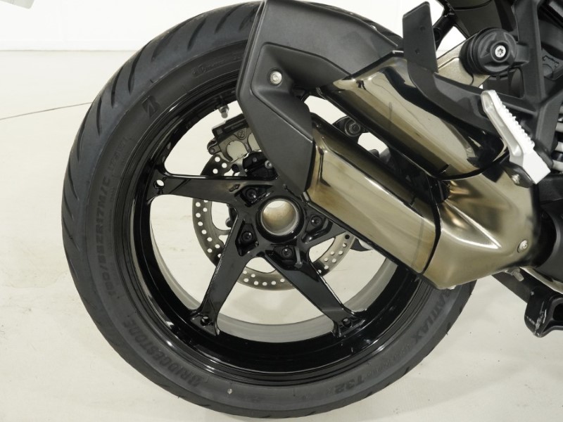 2025 (75) BMW Motorrad R1300 RS SE (25MY) 5569930
