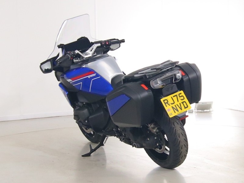 2025 (75) BMW Motorrad R1300 RT LE ASA (25MY) 5569967