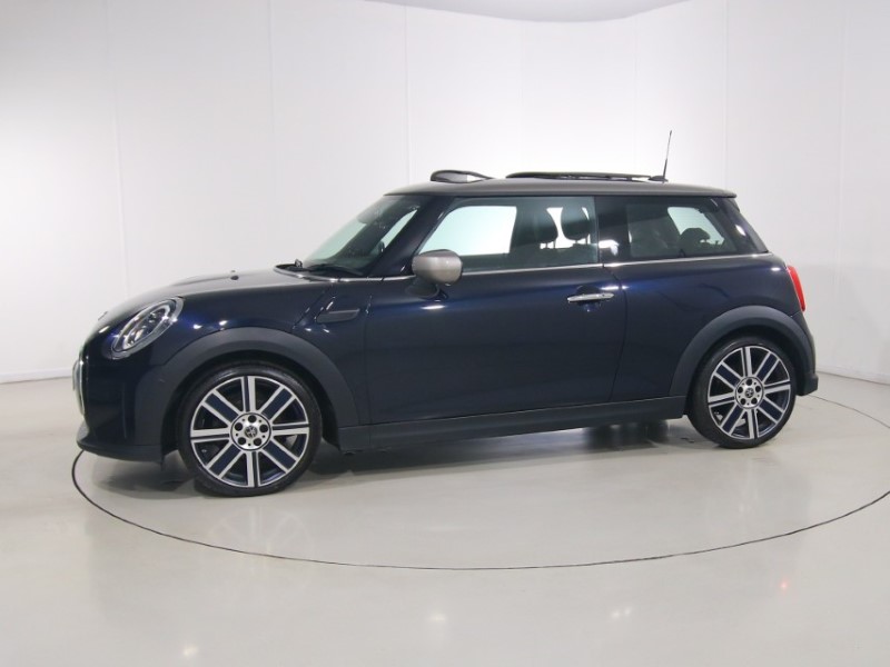 2023 (72) MINI HATCHBACK 1.5 Cooper Exclusive 3dr Auto 5588737