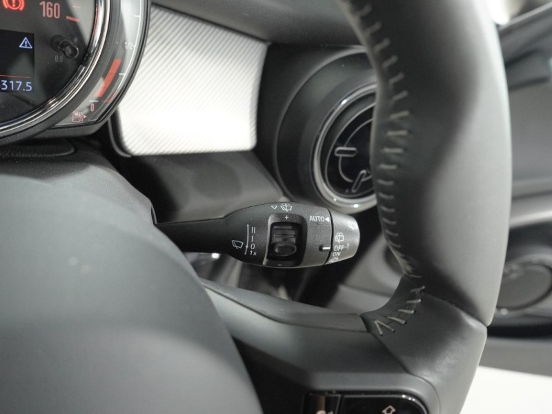2023 (72) MINI HATCHBACK 1.5 Cooper Exclusive 3dr Auto 5588715