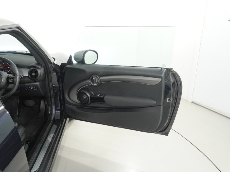 2023 (72) MINI HATCHBACK 1.5 Cooper Exclusive 3dr Auto 5588702