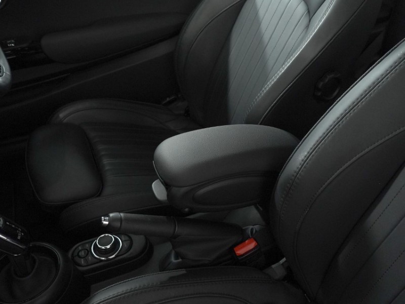 2023 (72) MINI HATCHBACK 1.5 Cooper Exclusive 3dr Auto 5588684