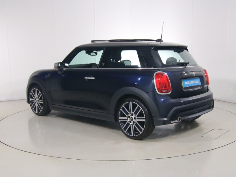 2023 (72) MINI HATCHBACK 1.5 Cooper Exclusive 3dr Auto 1