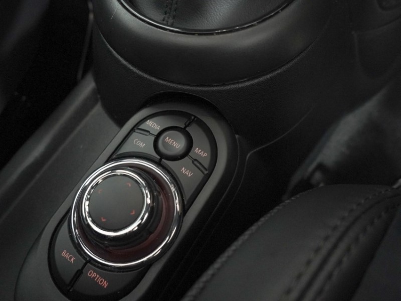 2023 (72) MINI HATCHBACK 1.5 Cooper Exclusive 3dr Auto 5588717
