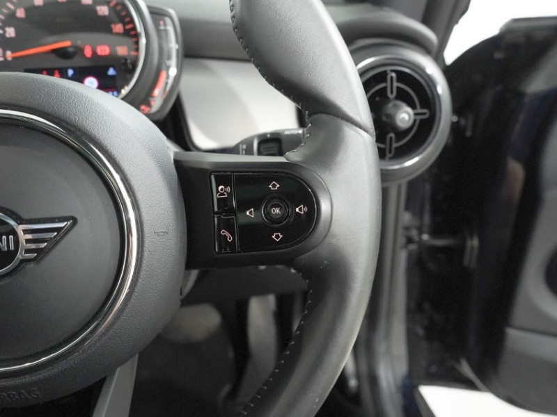 2023 (72) MINI HATCHBACK 1.5 Cooper Exclusive 3dr Auto 5588713