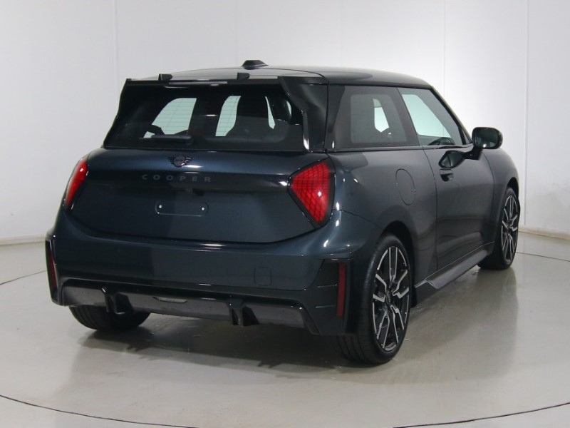 2025 (75) MINI COOPER 135kW E Sport 41kWh 3dr Auto 5715956