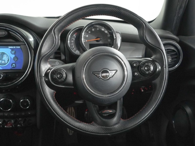 2019 (69) MINI HATCHBACK 1.5 Cooper Sport II 5dr 5579749