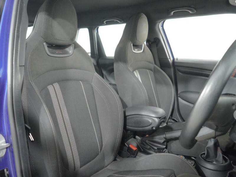 2019 (69) MINI HATCHBACK 1.5 Cooper Sport II 5dr 5579762