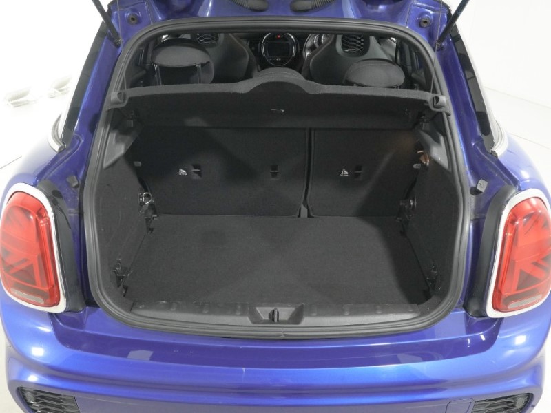 2019 (69) MINI HATCHBACK 1.5 Cooper Sport II 5dr 5579737