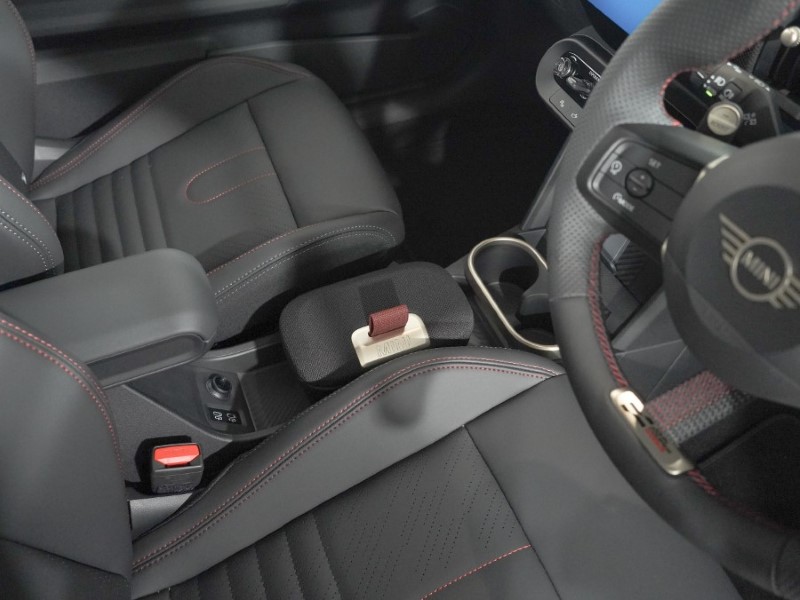 2026 (26) MINI COOPER 1.5 C Sport 3dr Auto 5963819