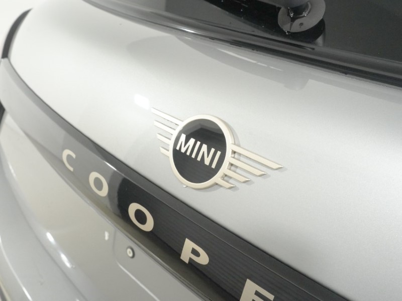 2026 (26) MINI COOPER 1.5 C Classic 5dr Auto 5963747