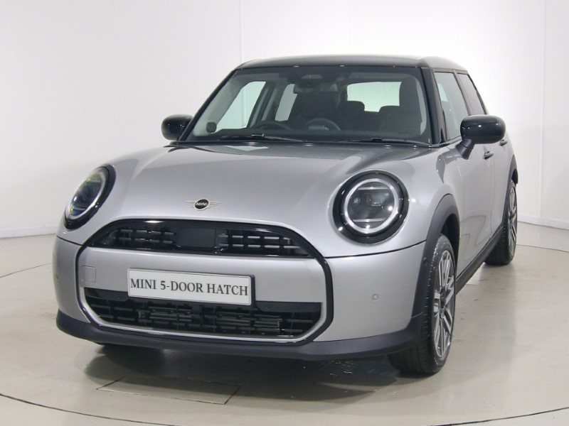 2026 (26) MINI COOPER 1.5 C Classic 5dr Auto 5963741