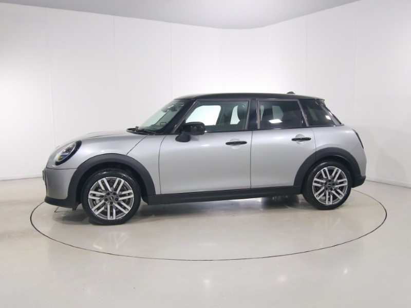 2026 (26) MINI COOPER 1.5 C Classic 5dr Auto 5963742