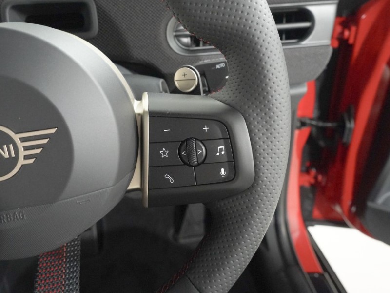 2026 (26) MINI COOPER 1.5 C Sport 5dr Auto 5963711