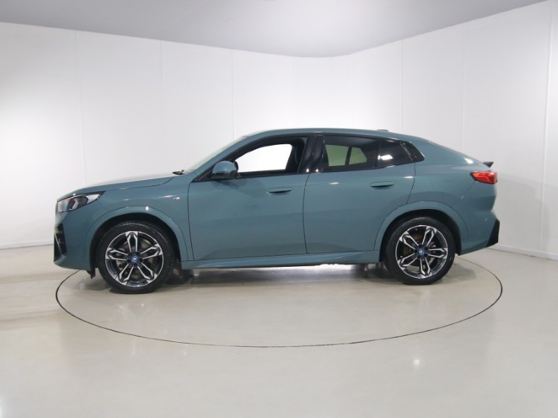 2024 (24) BMW iX2 230kW xDrive30 M Sport 65kWh 5dr Auto 5575244