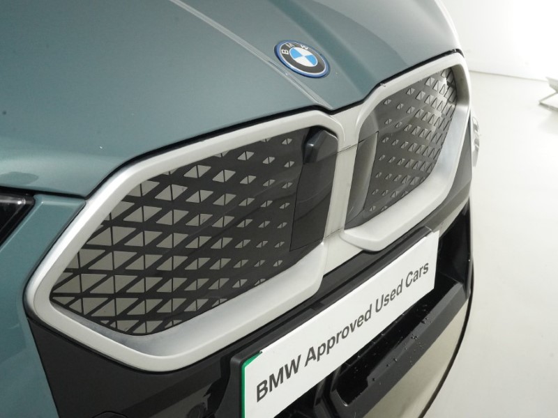2024 (24) BMW iX2 230kW xDrive30 M Sport 65kWh 5dr Auto 5575218