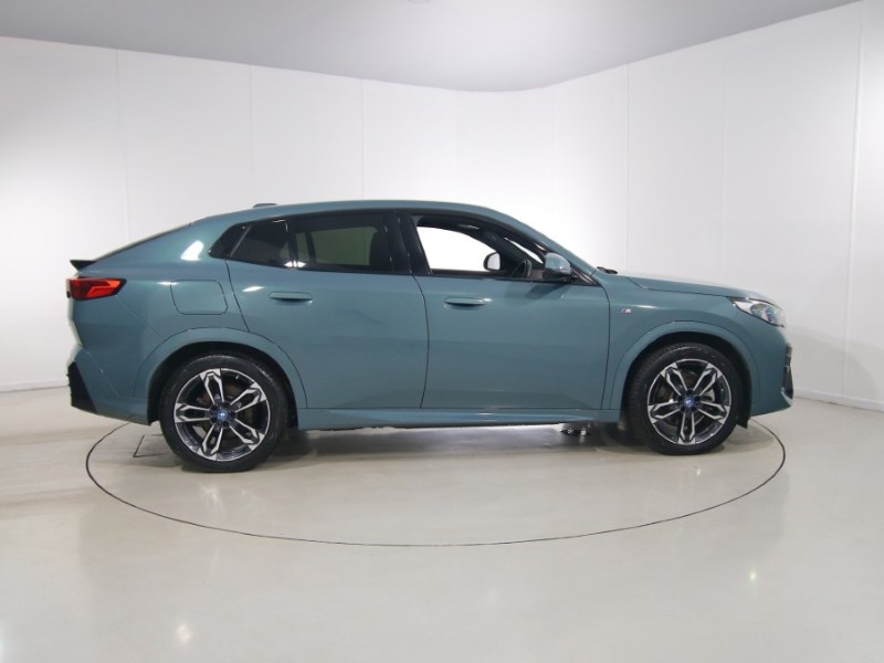 2024 (24) BMW iX2 230kW xDrive30 M Sport 65kWh 5dr Auto 5575248