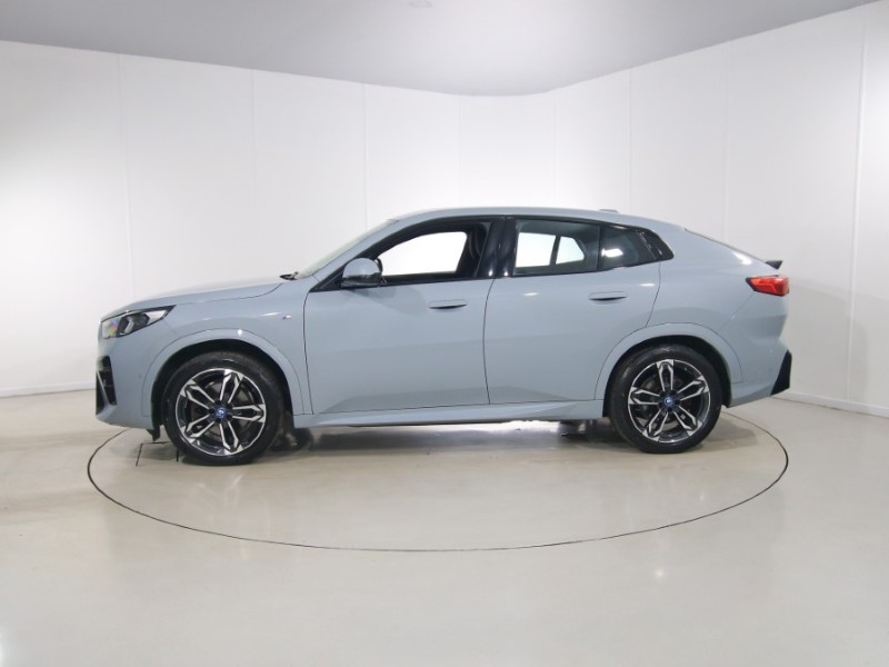 2024 (24) BMW iX2 230kW xDrive30 M Sport 65kWh 5dr Auto 5575399