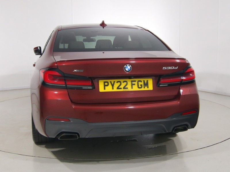 2022 (22) BMW 5 SERIES 530d xDrive MHT M Sport 4dr Auto 5567786