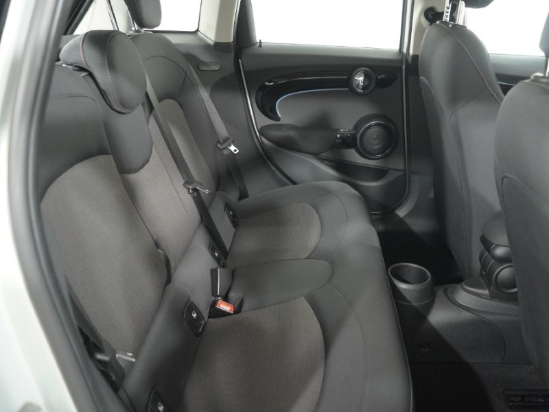 2022 (22) MINI HATCHBACK 1.5 Cooper Classic 5dr Auto 5588264
