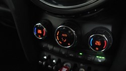 2022 (22) MINI HATCHBACK 1.5 Cooper Classic 5dr Auto 5588250