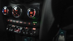 2023 (73) MINI HATCHBACK 1.5 Cooper Sport Premium 5dr Auto 5583602