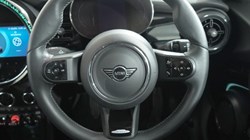 2023 (73) MINI HATCHBACK 1.5 Cooper Sport Premium 5dr Auto 5583576