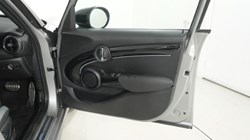 2023 (73) MINI HATCHBACK 1.5 Cooper Sport Premium 5dr Auto 5583582