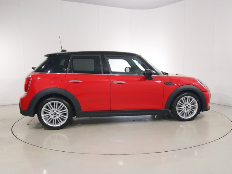2023 (23) MINI HATCHBACK 1.5 Cooper Exclusive Premium 5dr Auto 5613964