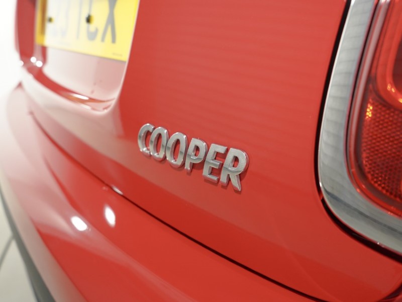 2023 (23) MINI HATCHBACK 1.5 Cooper Exclusive Premium 5dr Auto 5613904