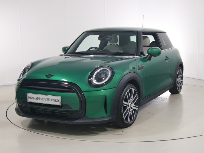 2024 (24) MINI HATCHBACK 1.5 Cooper Exclusive 3dr 5595417