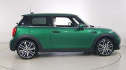 2024 (24) MINI HATCHBACK 1.5 Cooper Exclusive 3dr 5595422